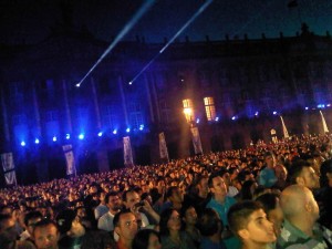 Publico assiste a tudo maravilhados (Santiago Compostela) Publico assiste a tudo maravilhados