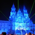 Vídeo inédito, somente revelado agora com exclusividade e com autorização de seus autores, da triunfal abertura do Concerto da turnê “2010″ na Praça Obradoiro em Santiago de Compostela, Espanha, no dia 31/07/2010. Durante em concerto outdoor, em frente à Catedral...