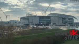 Obras do futuro estadio do Olympique Lyonnais.