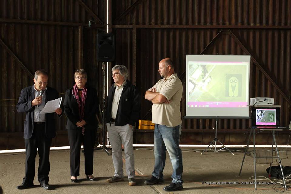 Alain Lorriguet , Camara de Thise ; Laurence Guibret Adjunta da Cultura ; Michel Granger ; Franck Bonneau .