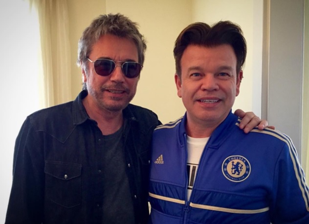 Jarre e Paul Oakenfold se encontram em Los Angeles.